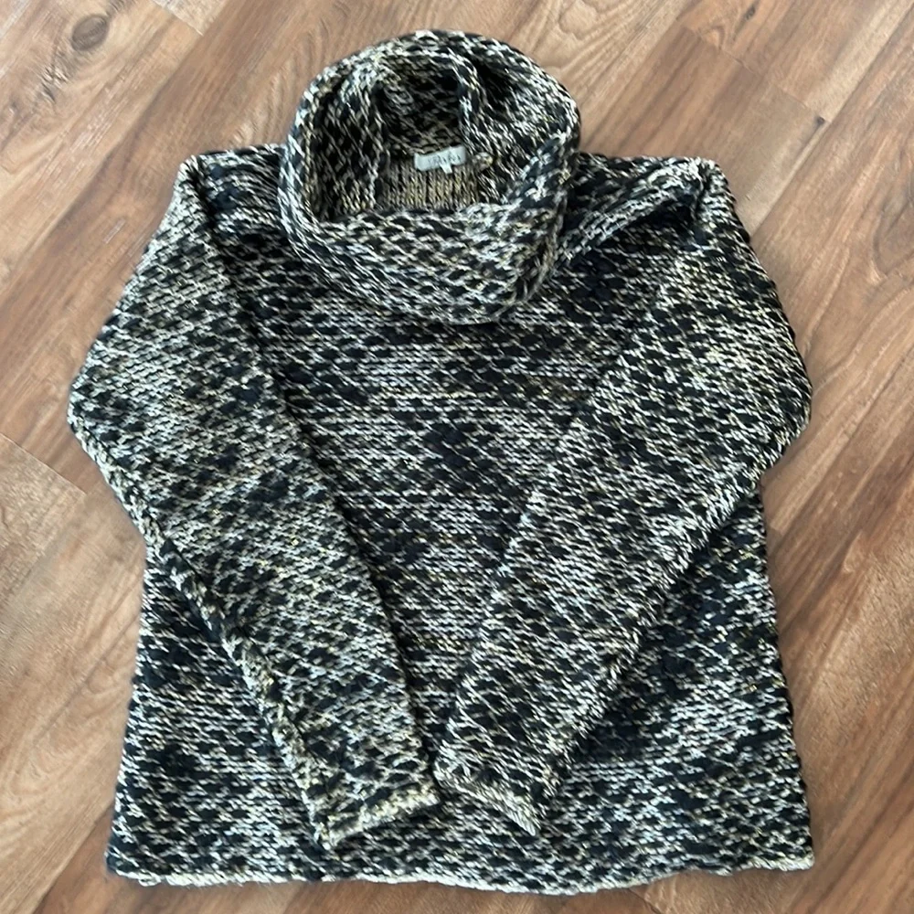 Parker Sweater - Picture 2 of 9